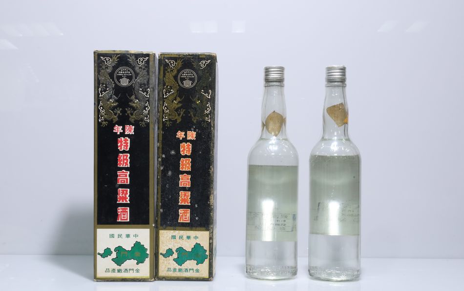 民國72年 黑金剛 陳年特級高粱酒 馬習會 司令官贈酒