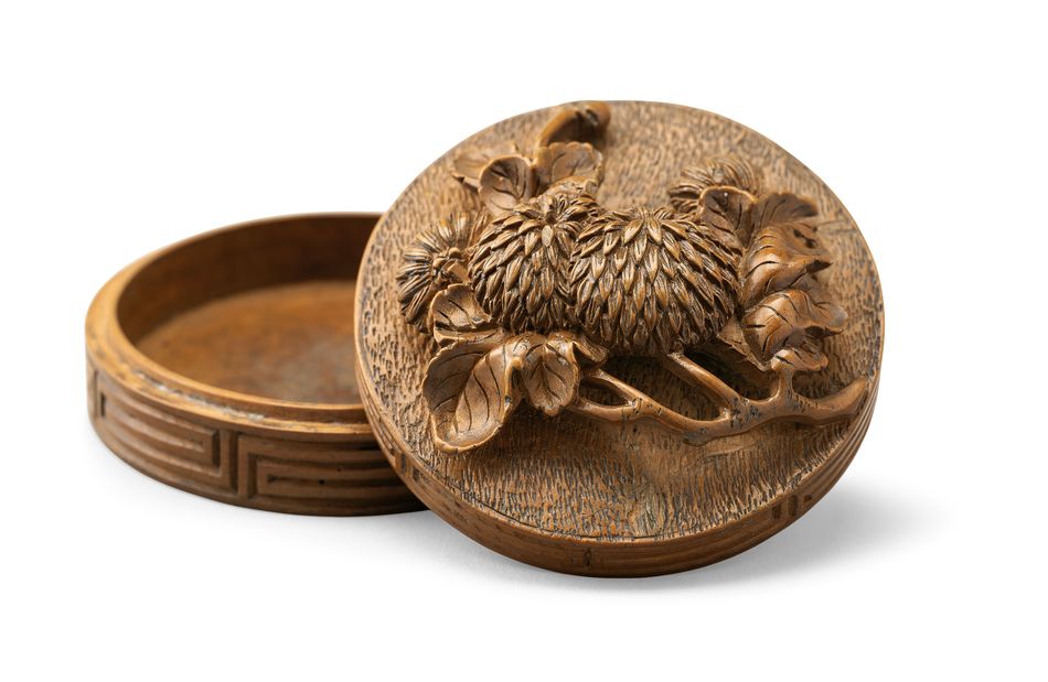 清 竹雕荔枝香盒
