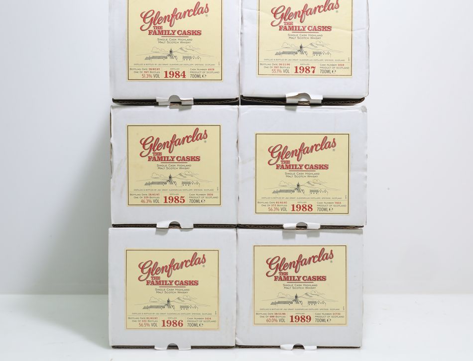 Glenfarclas Family Casks 1952 - 1994 松木盒