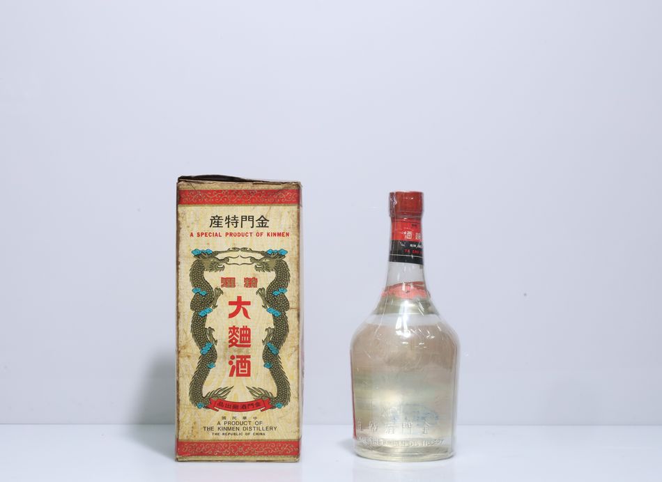 民國63年 圓瓶大麯酒 香蕉標