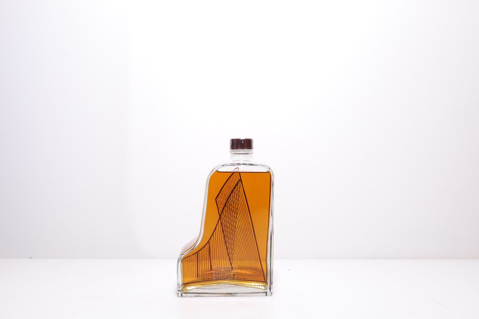 響 Hibiki Whisky Piano
