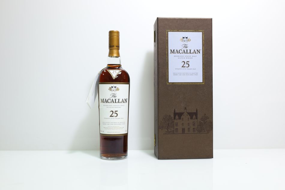 Macallan 25 Years Old Sherry Oak 咖啡色錦盒