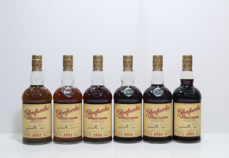 Glenfarclas Family Casks 1952 - 1994 松木盒