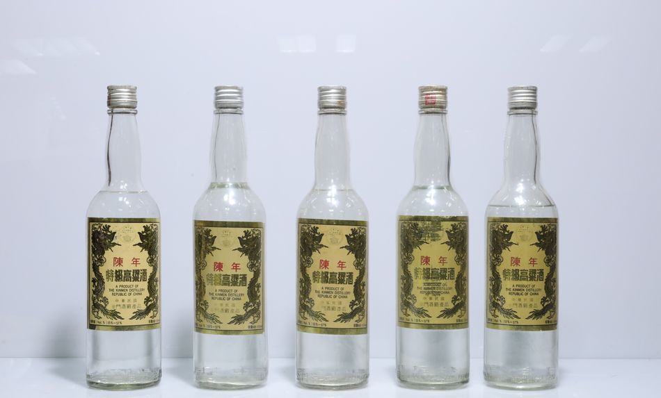 民國69年 黑金剛 陳年特級高粱酒