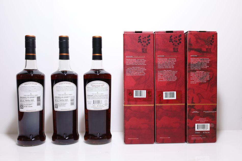 Bowmore 10 Years Old The Devil's Casks Batch 1/Bowmore 10 Years Old The Devil's Casks Batch 2/Bowmore The Devil's Casks Batch 3
