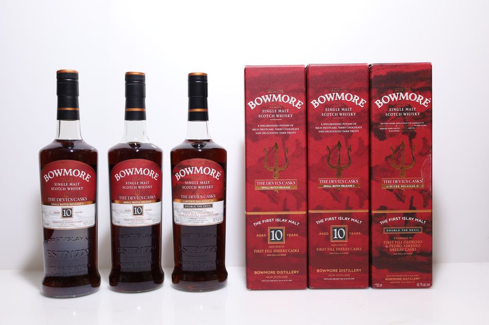 Bowmore 10 Years Old The Devil's Casks Batch 1/Bowmore 10 Years Old The Devil's Casks Batch 2/Bowmore The Devil's Casks Batch 3