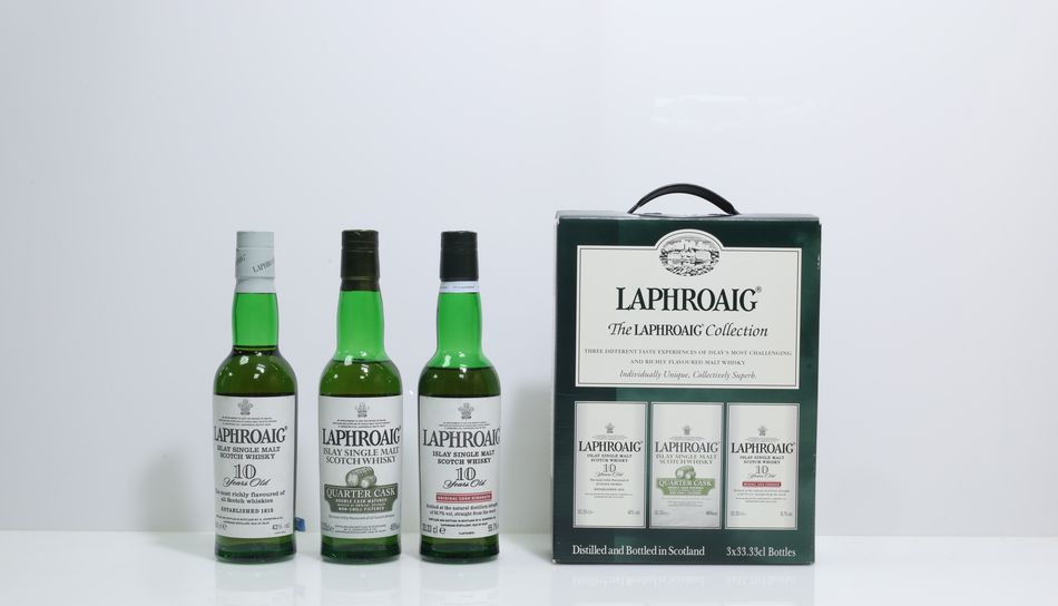 The Laphroaig Collection/Laphroaig 10 Years Old /Laphroaig Quarter Cask /Laphroaig 10 Years Old Original Cask Strength Red Stripe