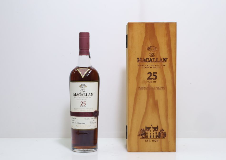 Macallan 25 Years Old Sherry Oak