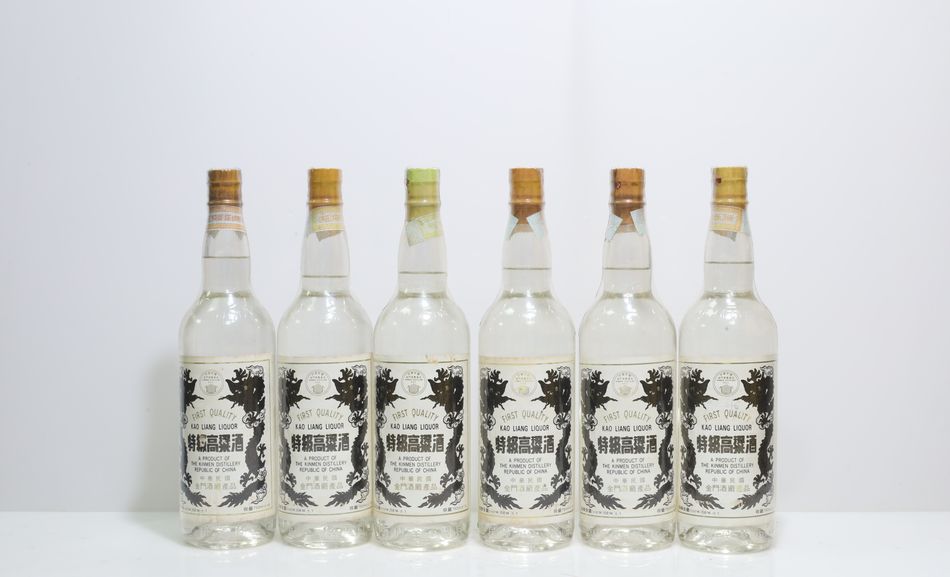 民國81年 白金龍 特級高粱酒