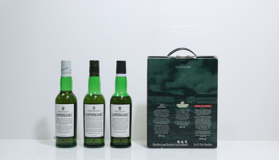 The Laphroaig Collection/Laphroaig 10 Years Old /Laphroaig Quarter Cask /Laphroaig 10 Years Old Original Cask Strength Red Stripe