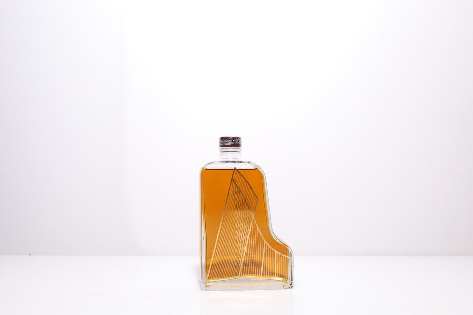 響 Hibiki Whisky Piano