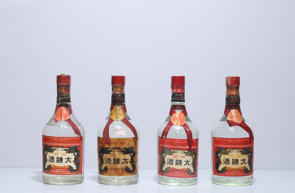 民國70年 圓瓶精選大麯酒