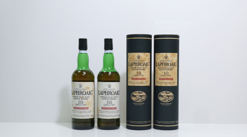 Laphroaig 10 Years Old Original Cask Strength Red Stripe