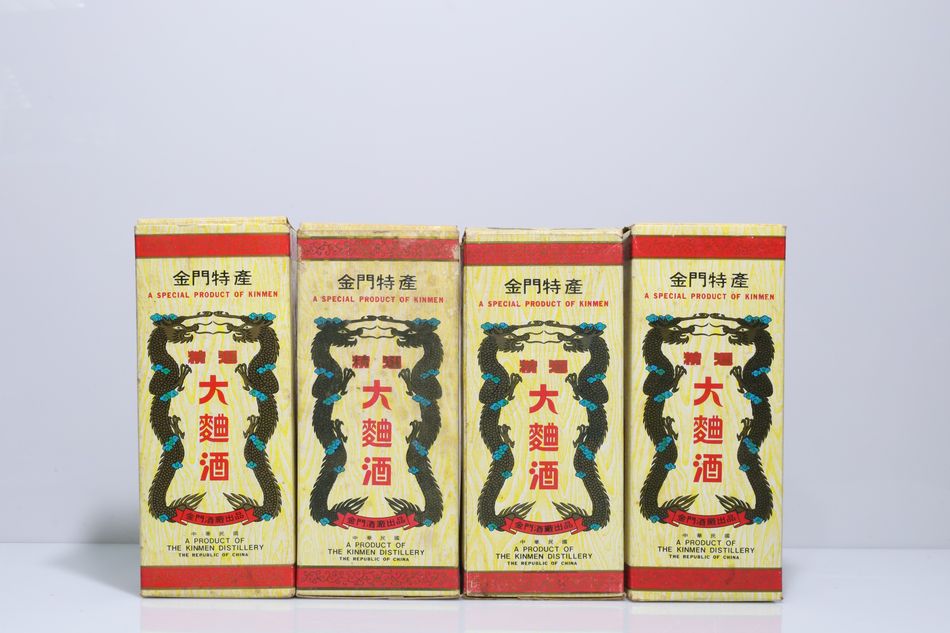 民國70年 圓瓶精選大麯酒