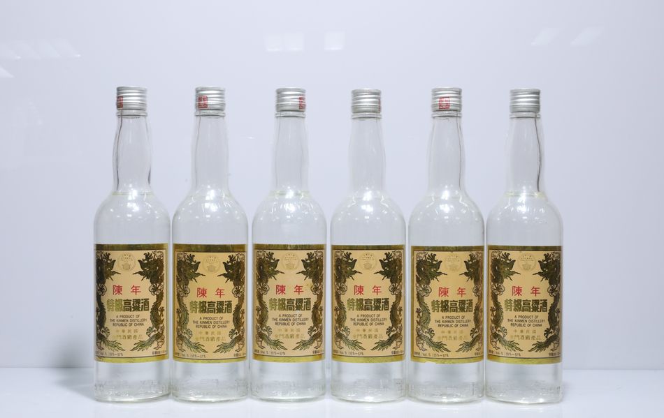 民國74年 黑金剛 陳年特級高粱酒