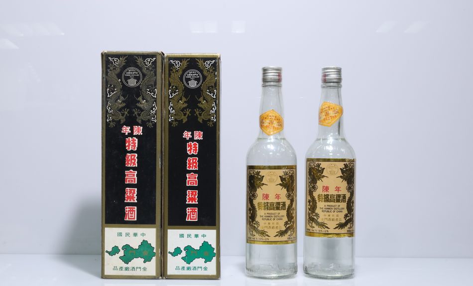 民國72年 黑金剛 陳年特級高粱酒 馬習會 司令官贈酒