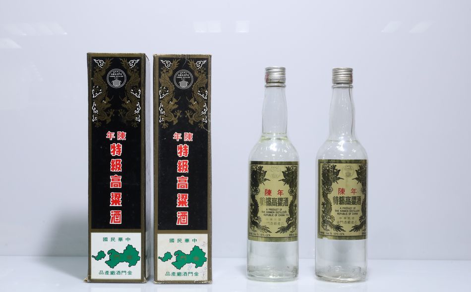 民國69年 黑金剛 陳年高粱酒 單日期