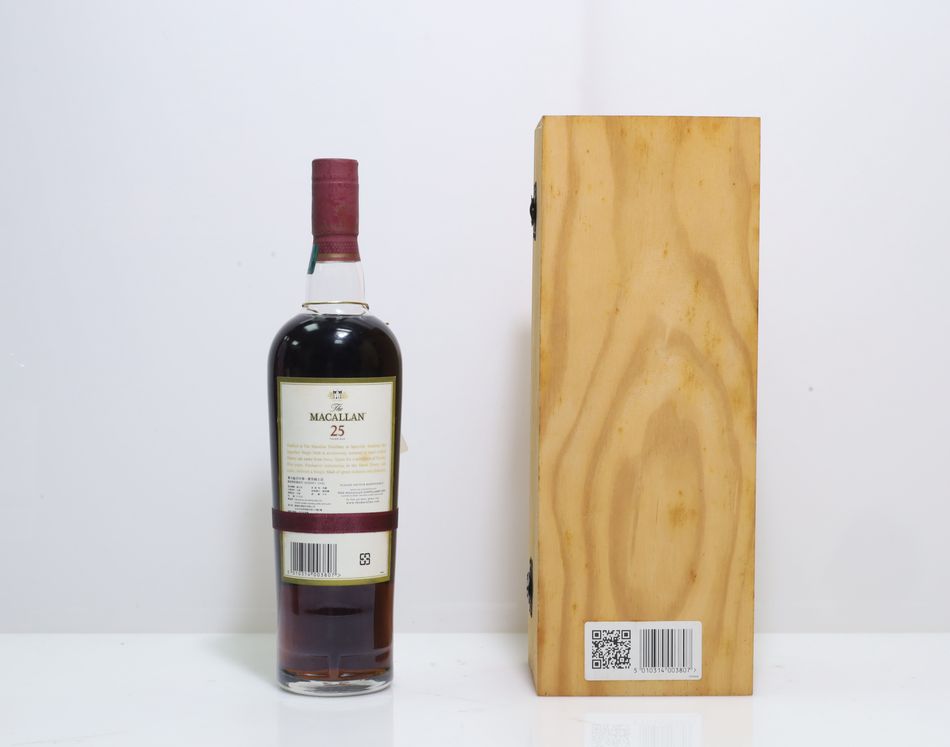 Macallan 25 Years Old Sherry Oak