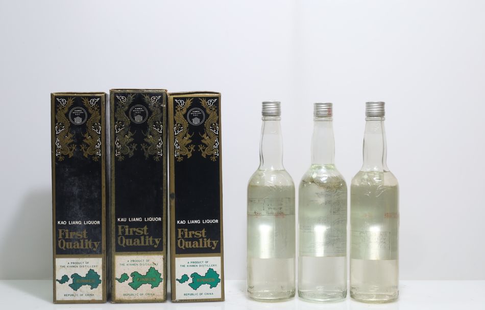 民國71年 黑金剛 陳年特級高粱酒