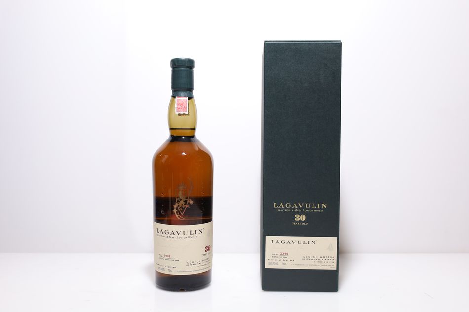 Lagavulin 1976 30 Years Old