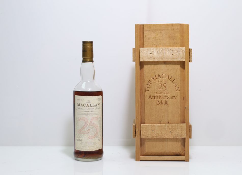 Macallan 1975 25 Years Old Anniversary Malt